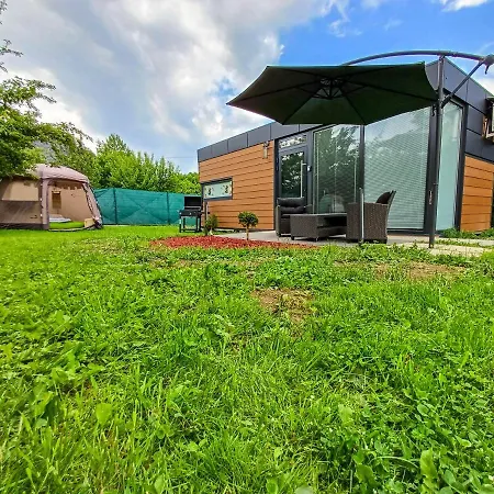 アパート Kralovsky Park, 65, 059 72 *