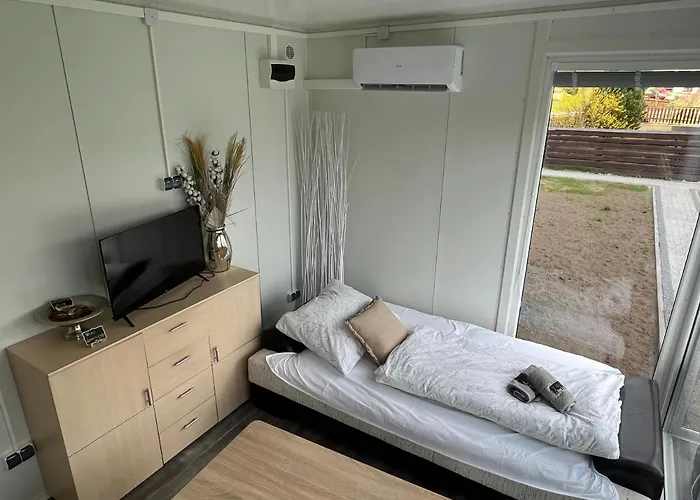 Kralovsky Park, 65, 059 72 *